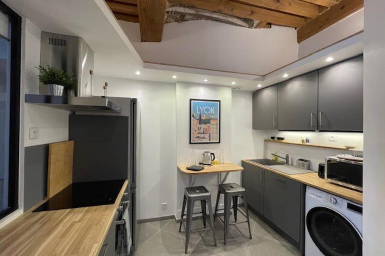 Le Petit St Pierre Charmant 2 Pers Valmy Лион Екстериор снимка