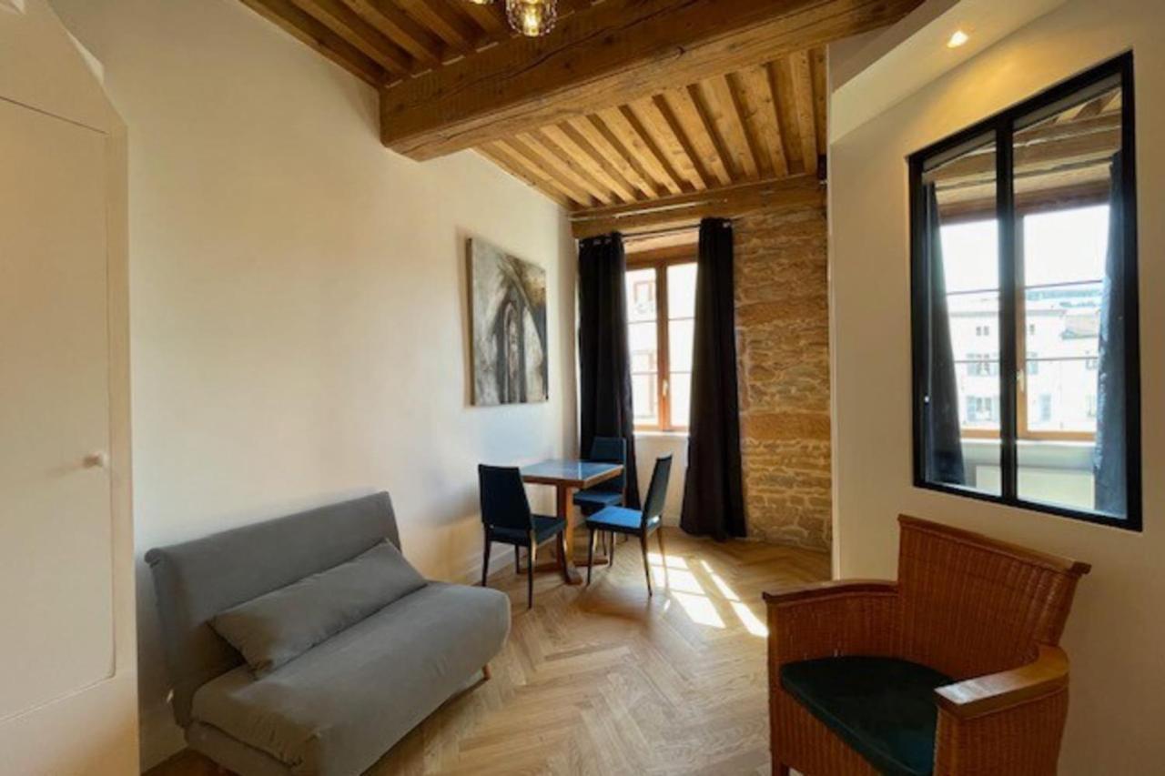 Le Petit St Pierre Charmant 2 Pers Valmy Лион Екстериор снимка